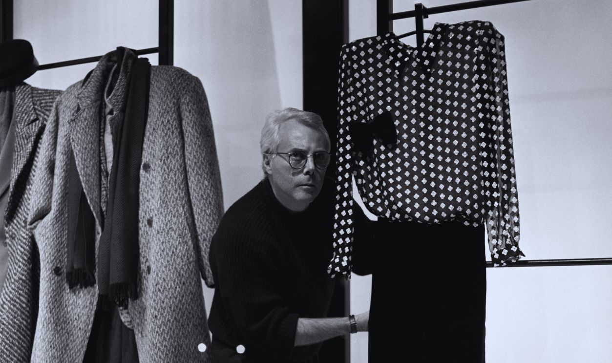 Gettyimages - 1461027348, Minding the store, New York Italian fashion designer Giorgio Armani puts together a window display in his Madison Avenue boutique in New York City 