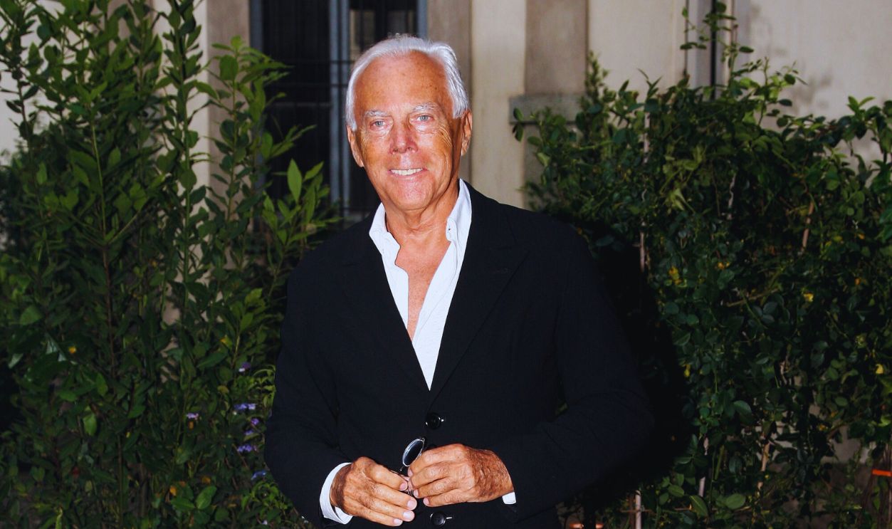 Gettyimages - 81666480, Uomo Vogue Party - MFW Menswear Spring/Summer 2009 MILAN, ITALY - JUNE 22: Designer Giorgio Armani attends Uomo Vogue 40th Anniversary Celebration Party as part of Milan Fashion Week Menswear Spring/Summer 2009 on June 22, 2008 in Milan, Italy. 