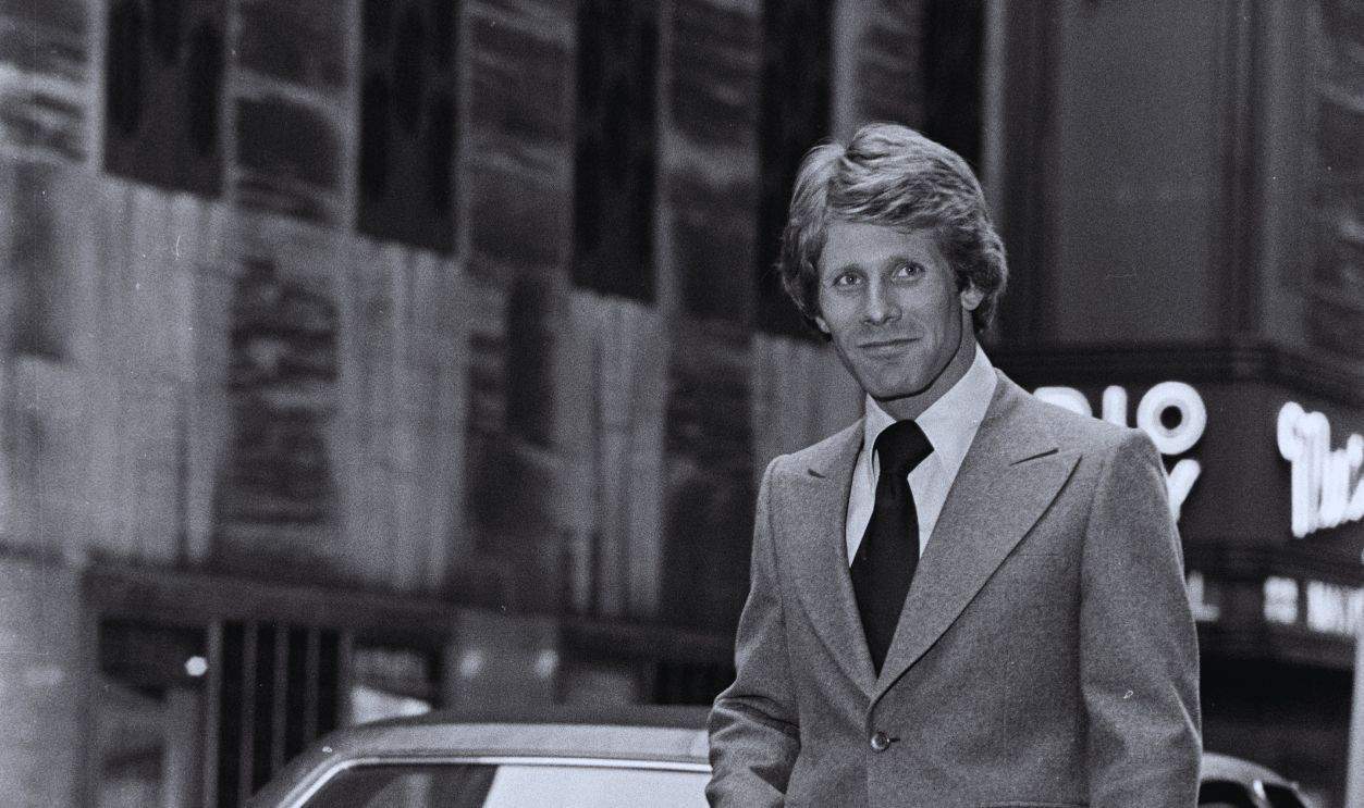 Gettyimages - 1449147899, Nino Cerruti Menswear Fall 1975 Advance Nino Cerruti Menswear Fall 1975 Advance 