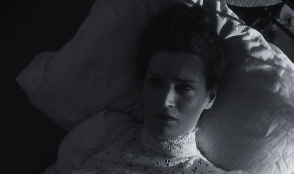 Screenshot from Typhoid Mary: The Most Dangerous Woman in America (2005)