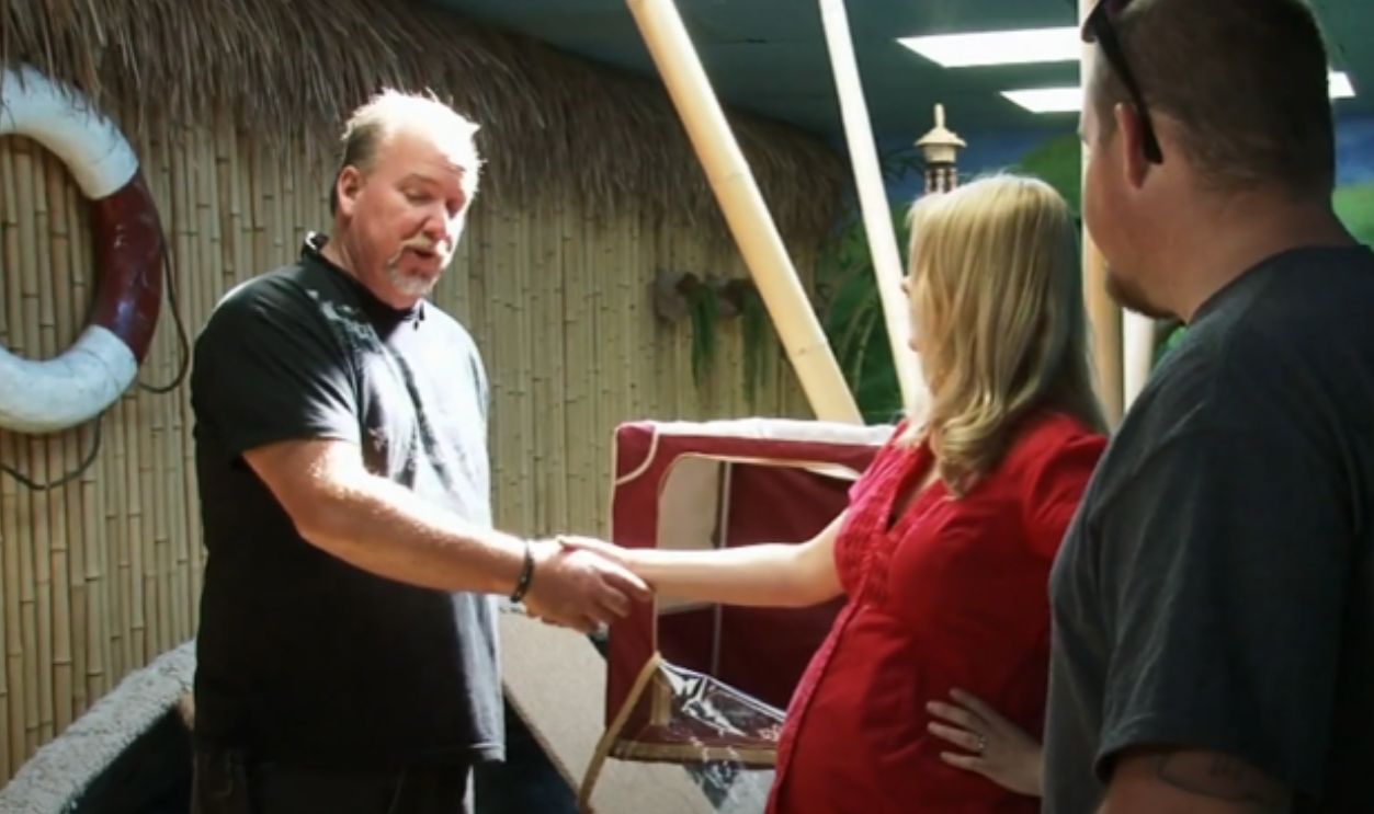 Screenshot from Storage Wars (2010-)