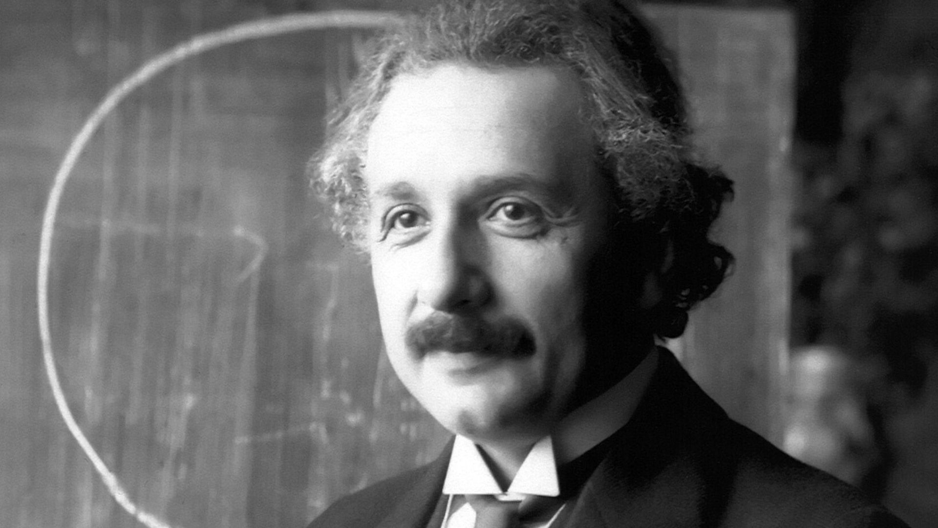 File:Einstein 1921 portrait2.jpg