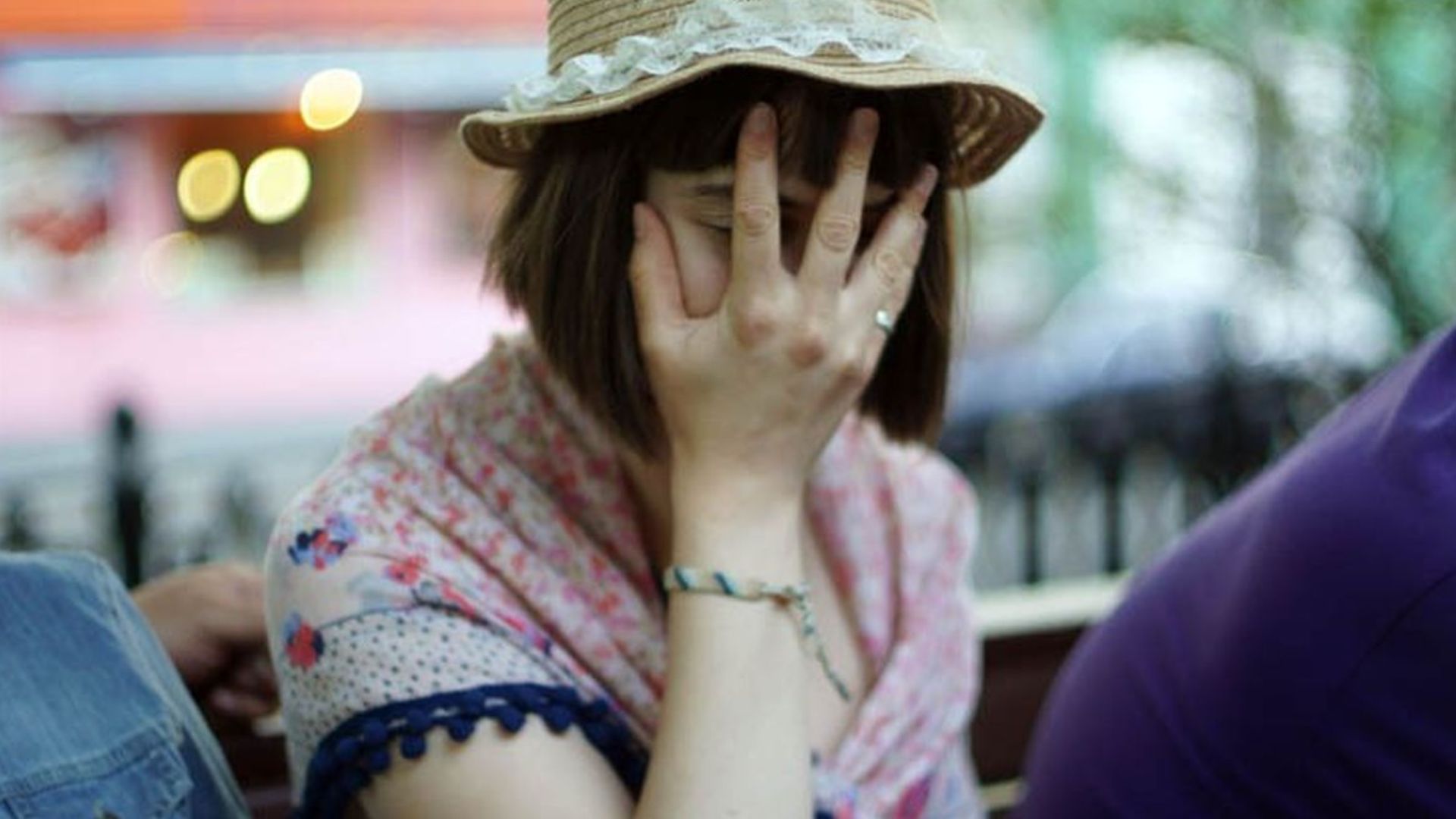 File:Facepalm girl.jpg