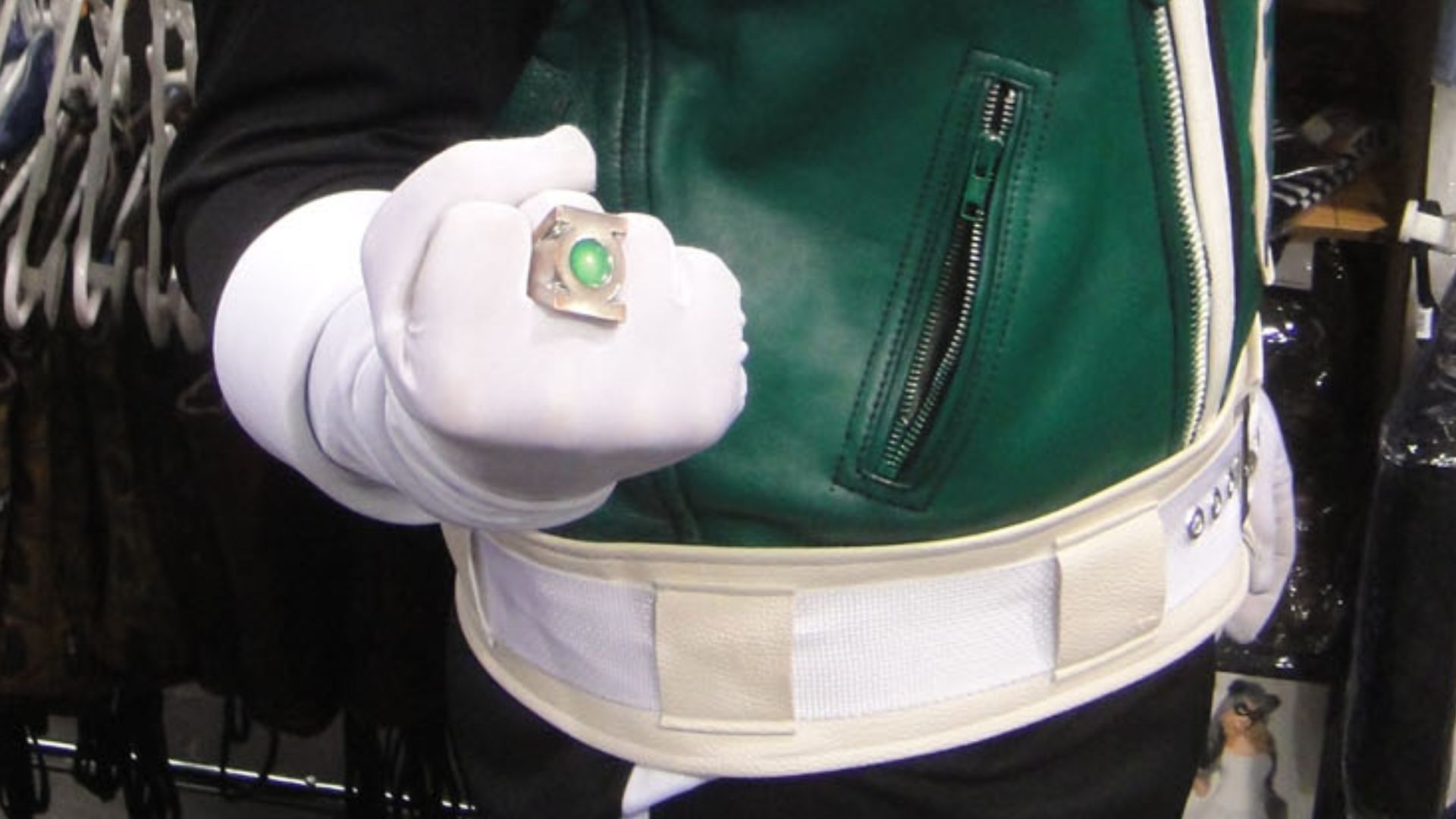File:WonderCon 2012 - Guy Gardner Green Lantern (6873032824).jpg