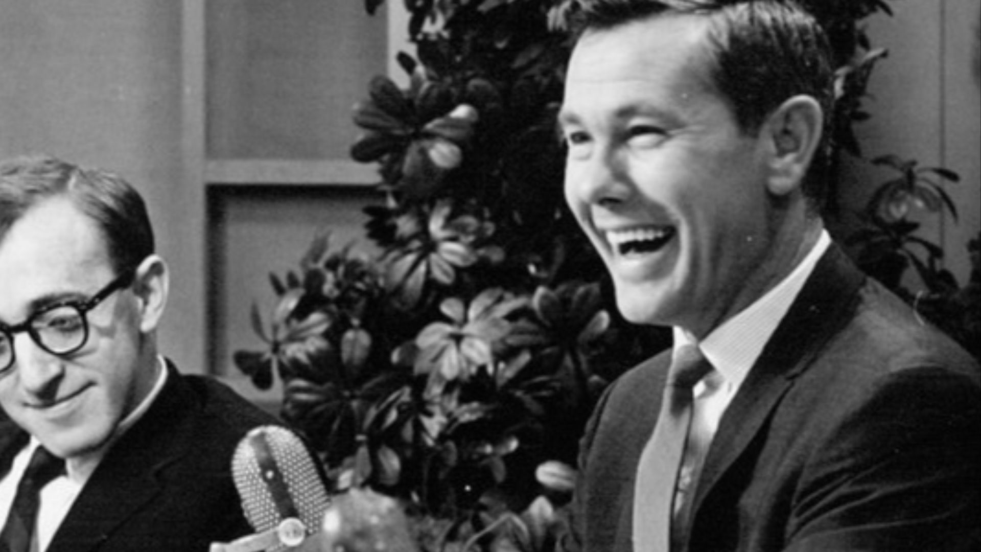 File:Johnny Carson Woody Allen The Tonight Show 1964.jpg