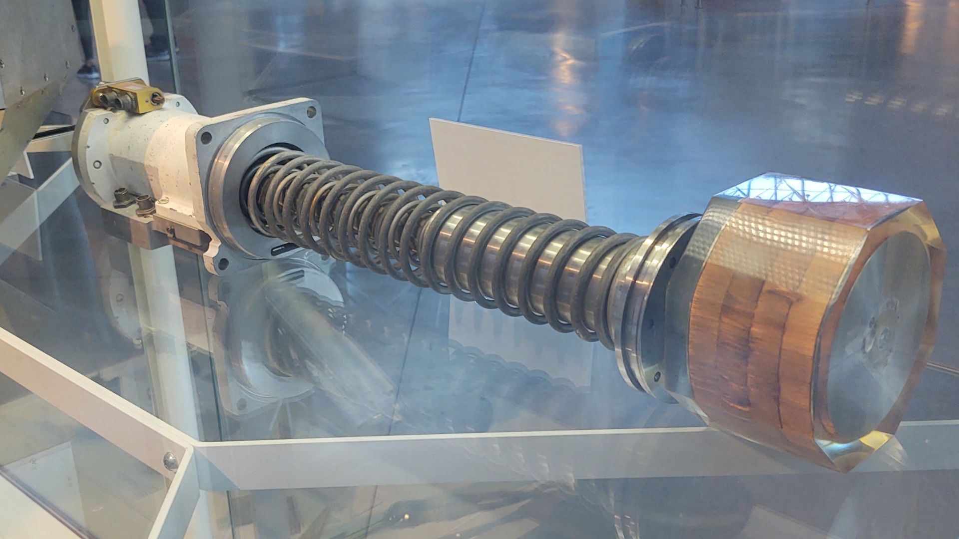 File:Westford dipole dispenser + canister, Udvar-Hazy Center.jpg