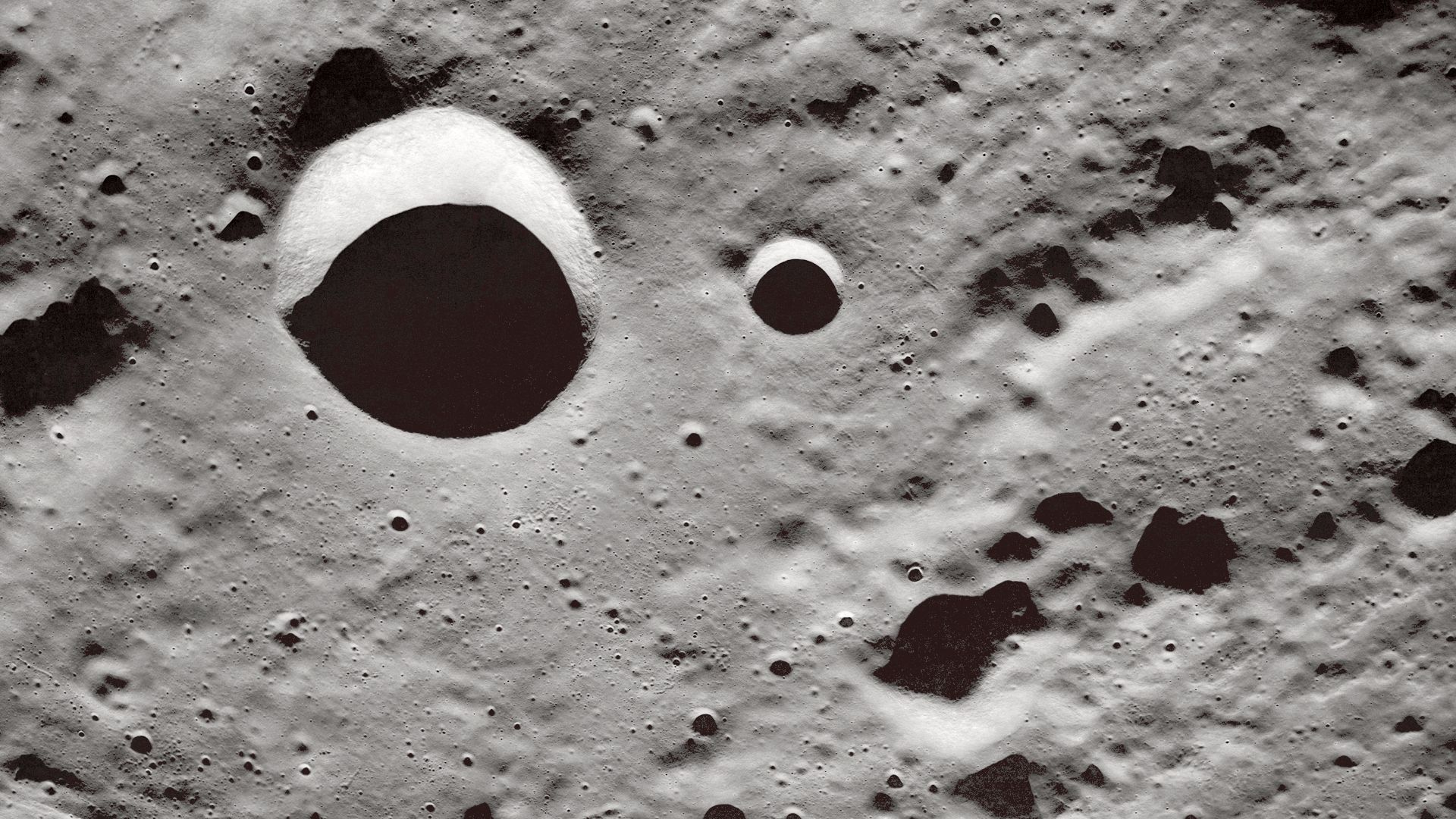 File:Long Shadows on the Lunar Surface - GPN-2000-001485.jpg