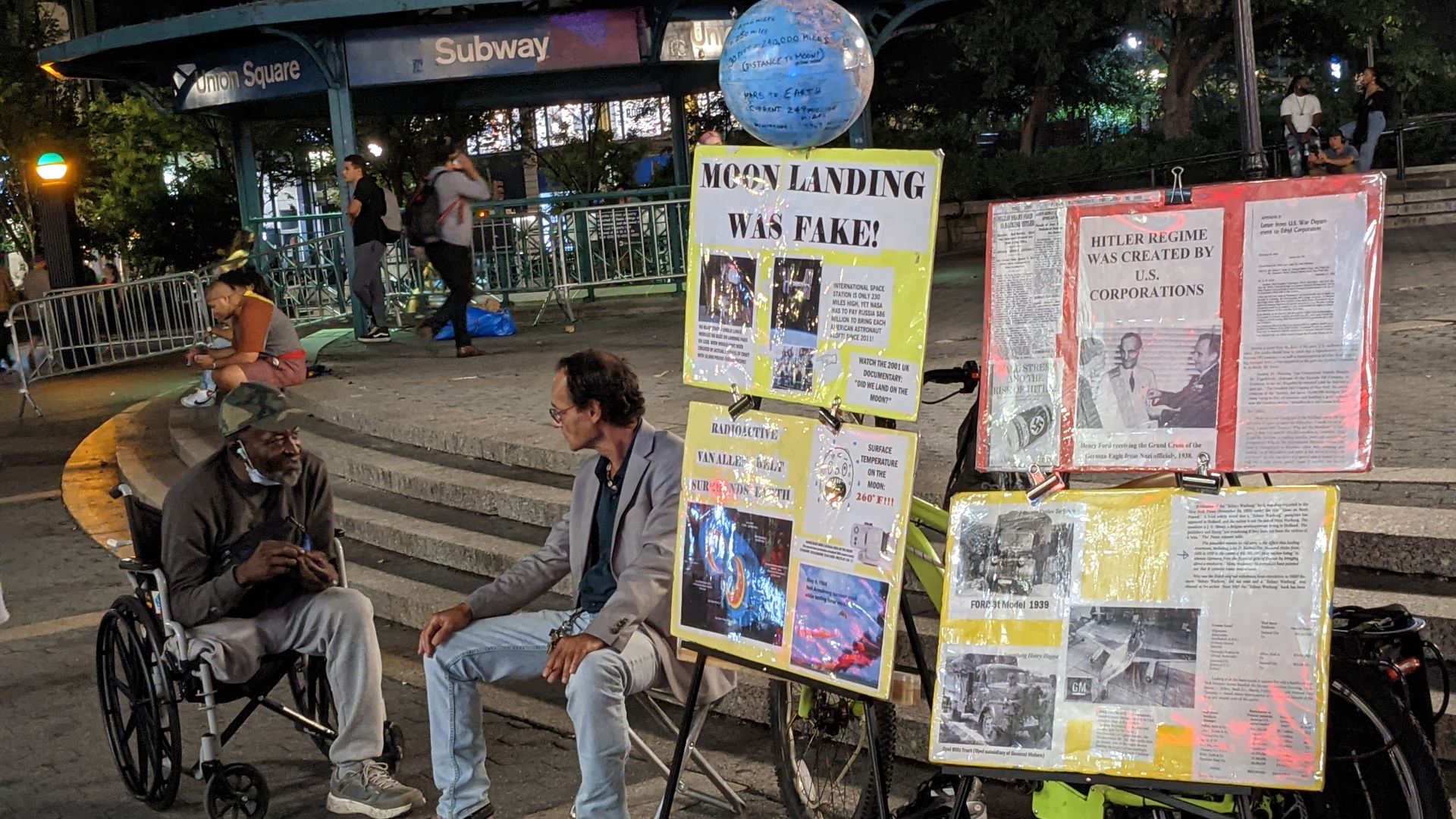 File:Moon Landing Was Fake! (51491119819).jpg