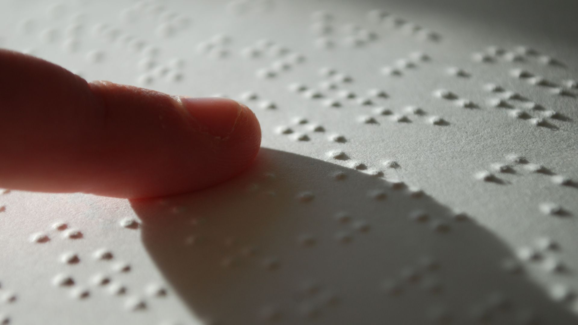 File:Reading Braille.jpg