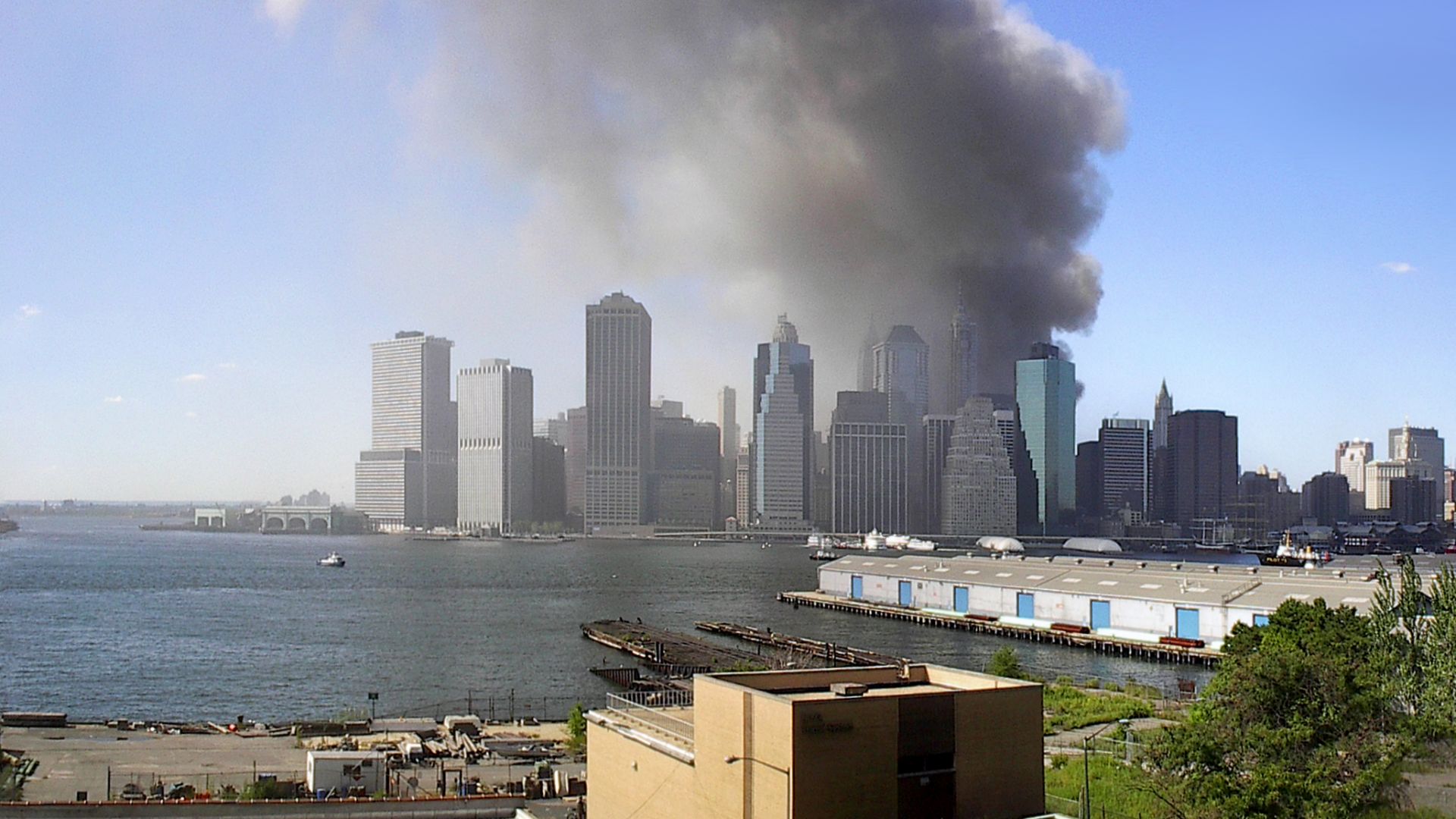 File:Twin Towers Smoking.jpg