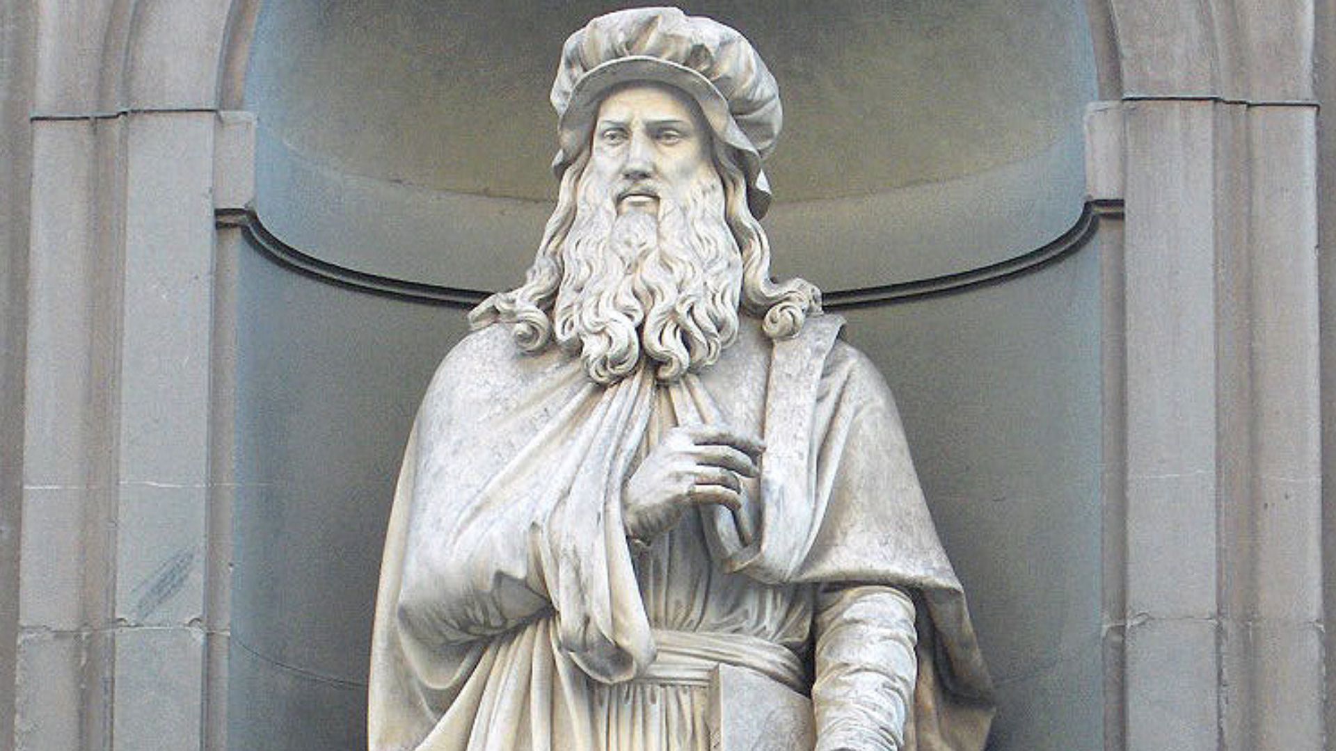 File:Leonardo da Vinci statue outside the Uffizi Gallery.jpg