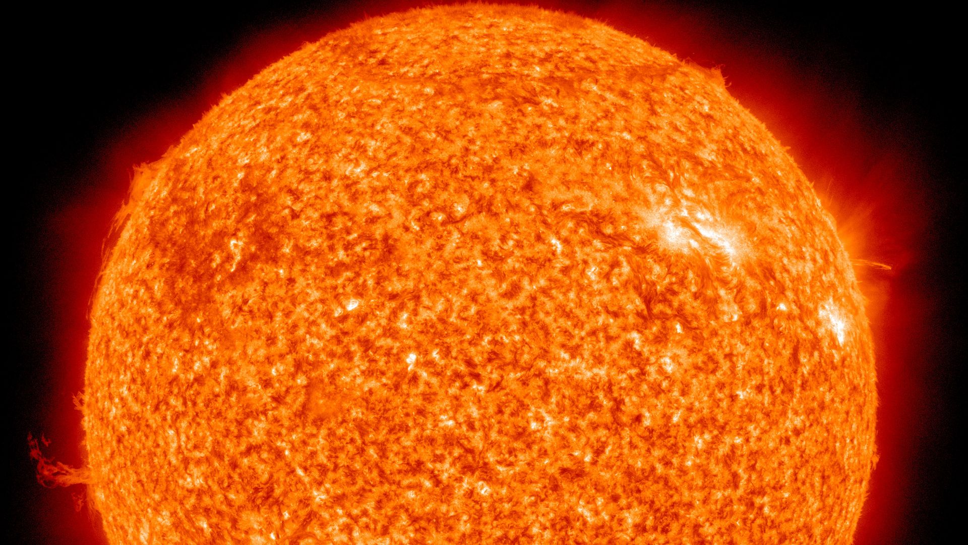 File:The Sun by the Atmospheric Imaging Assembly of NASA's Solar Dynamics Observatory - 20100819.jpg