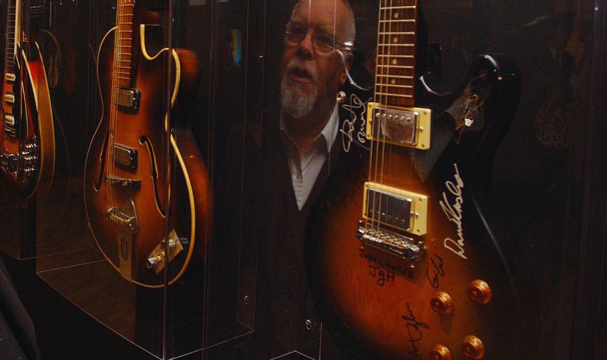 Gettyimages  - 832731712, Legendary guitars at Harrods - London