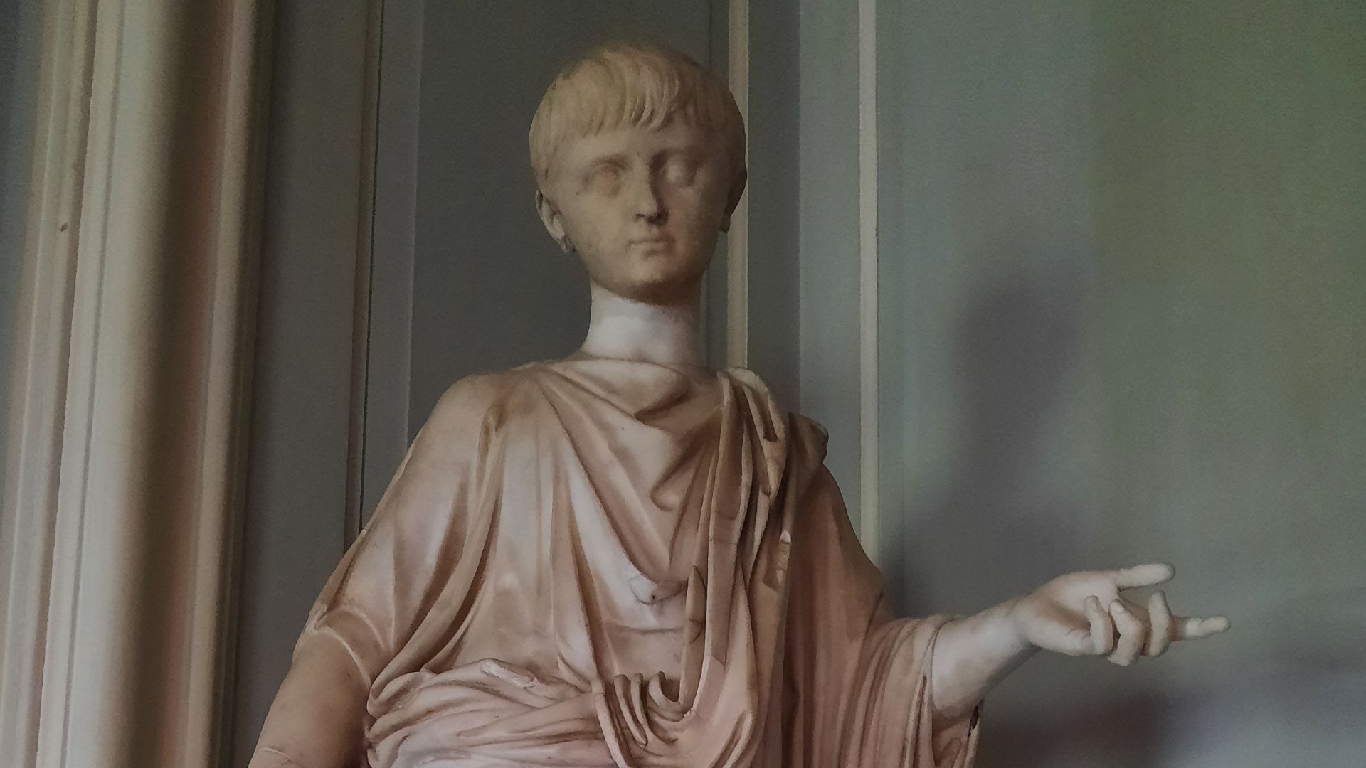 File:Statue of Nero as a Boy 02.jpg