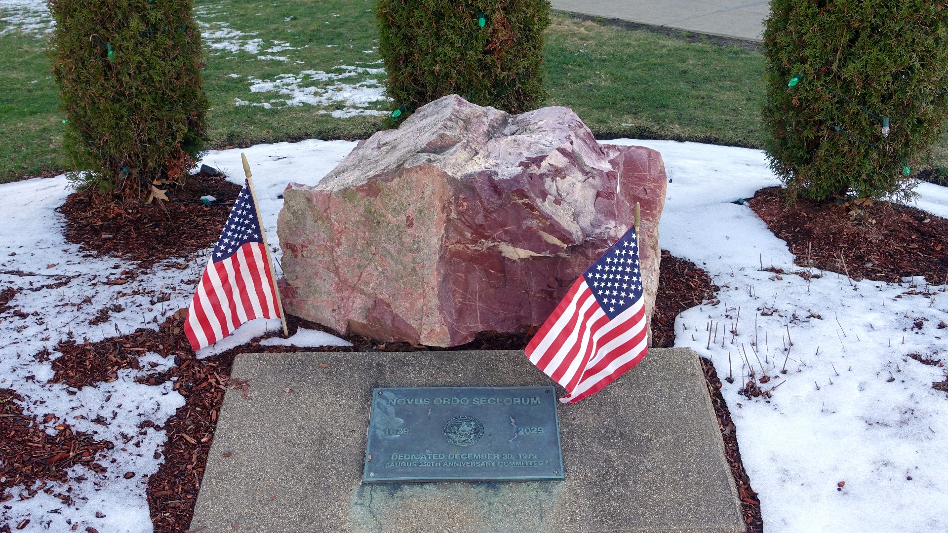 File:Novus Ordo Seclorum - Saugus, Massachusetts - DSC04598.JPG