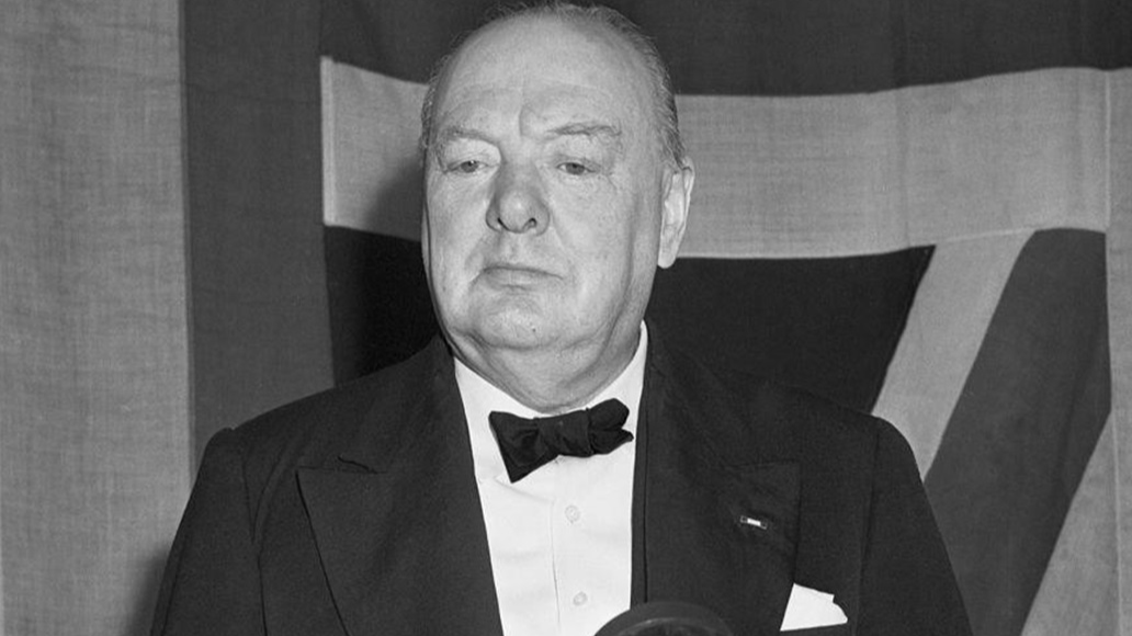 Winston Churchill Speaking At Banquet - 1946