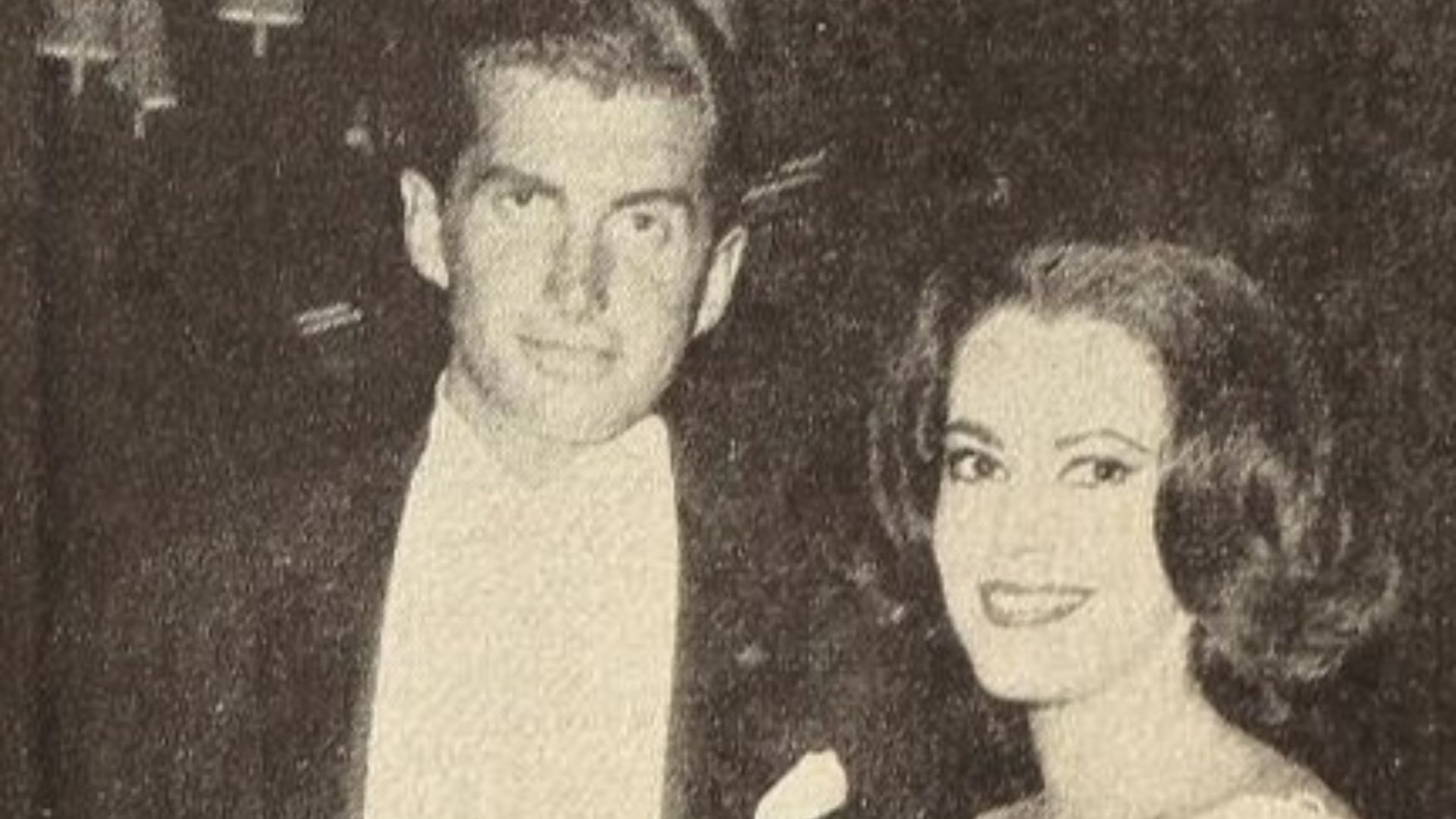 File:Susan Kohner with George Hamilton, 1960.jpg