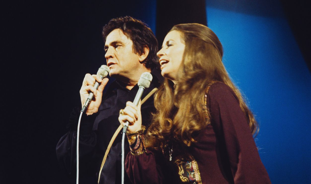 Gettyimages - 107064035, Johnny Cash Johnny Cash and June Carter perform on stage at Concertgebouw in 1972 in Amsterdam, Netherlands.