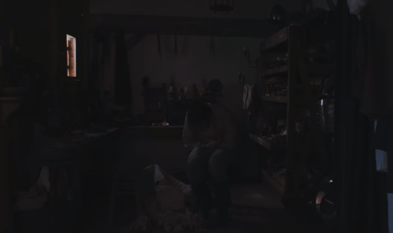 Screenshot from Hamnet (2025)