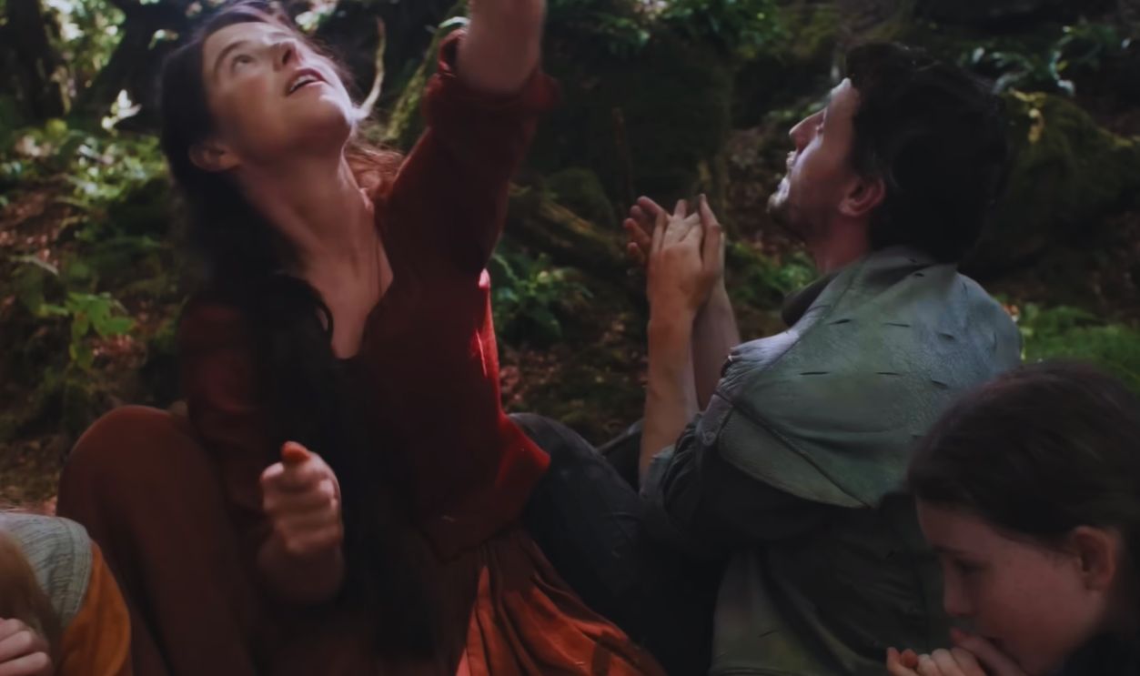  Screenshot from Hamnet (2025)