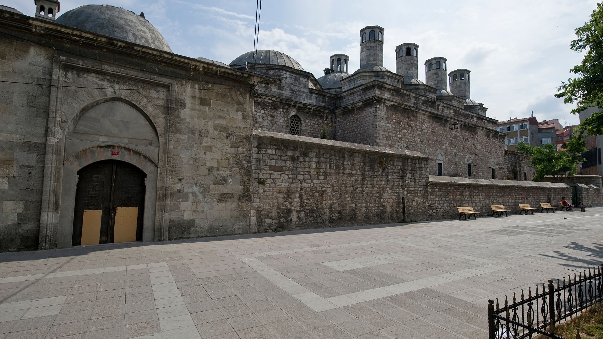 File:Haseki complex 1358.jpg