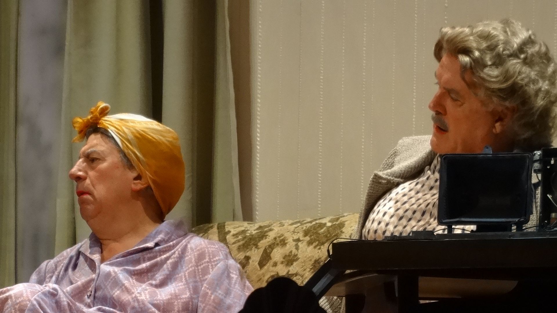 File:Monty Python Live 02-07-14 12 24 16 (14598681721).jpg