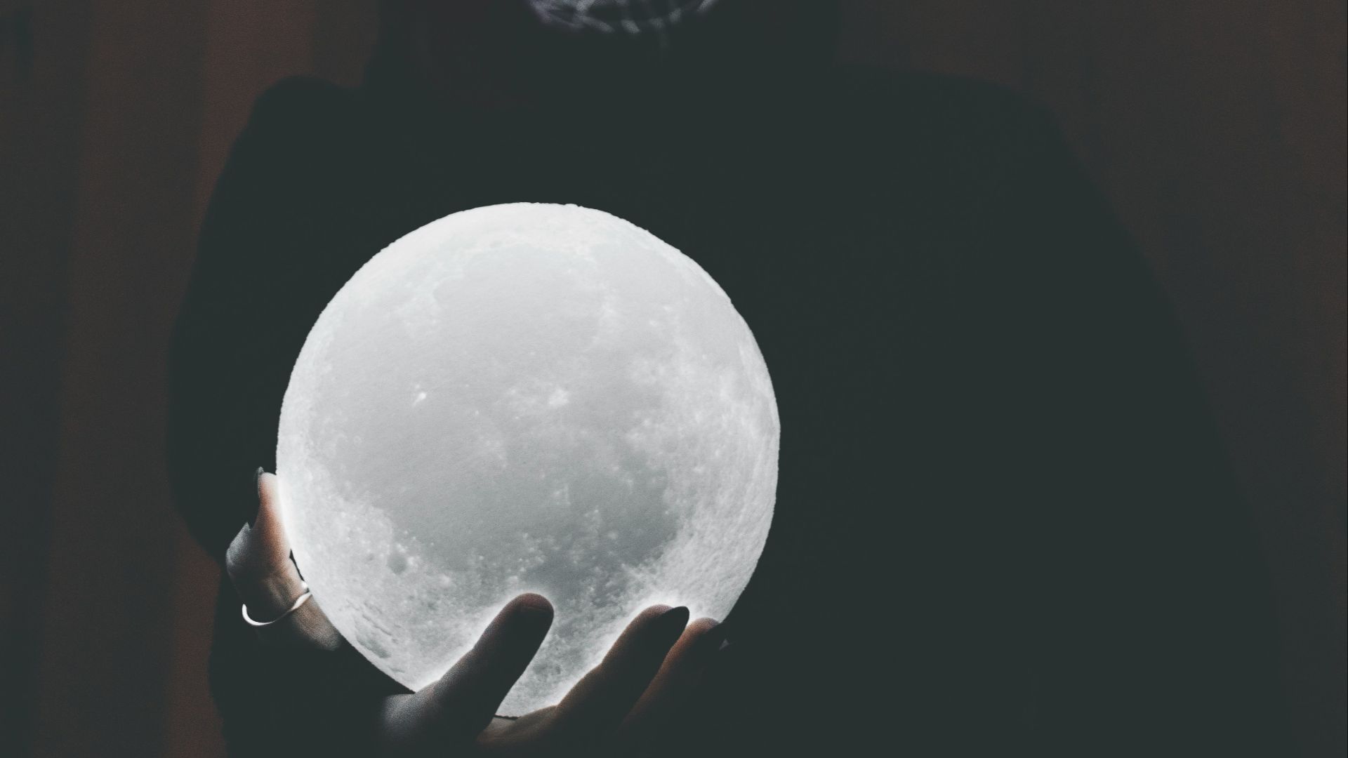 white LED moon light