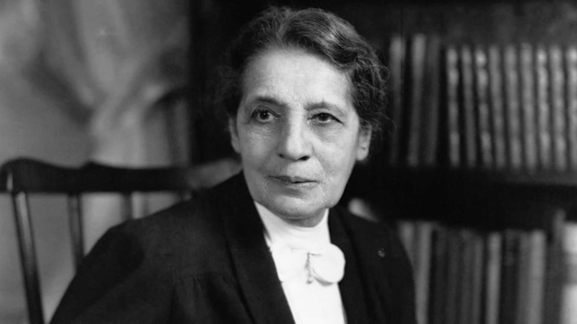 File:Lise Meitner NatGeo.jpg