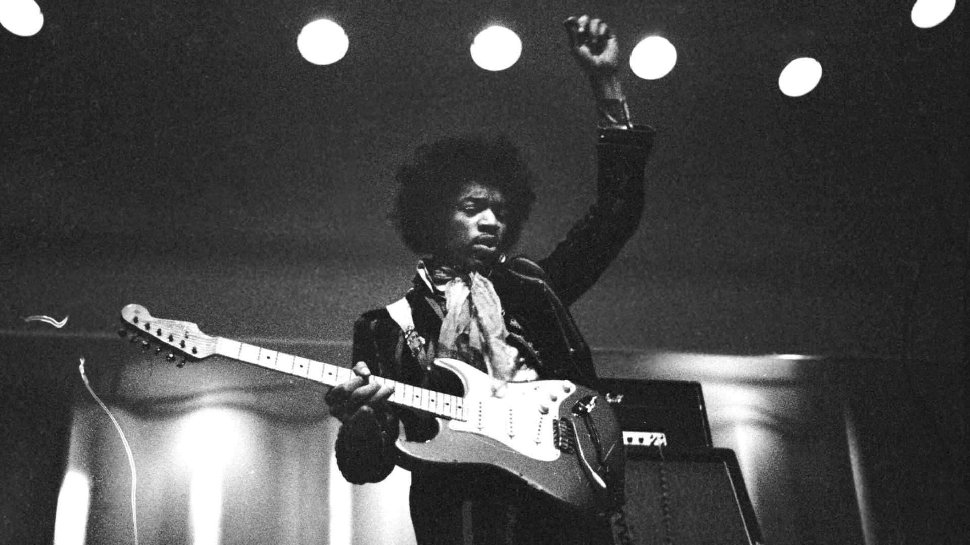 File:Jimi-Hendrix-1967-Helsinki.jpg