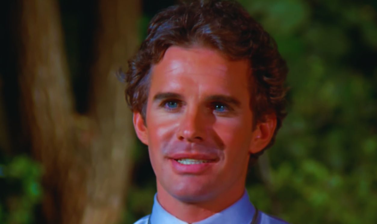 Screenshot from Wonder Woman vs. Aliens from Outer Space (1977)