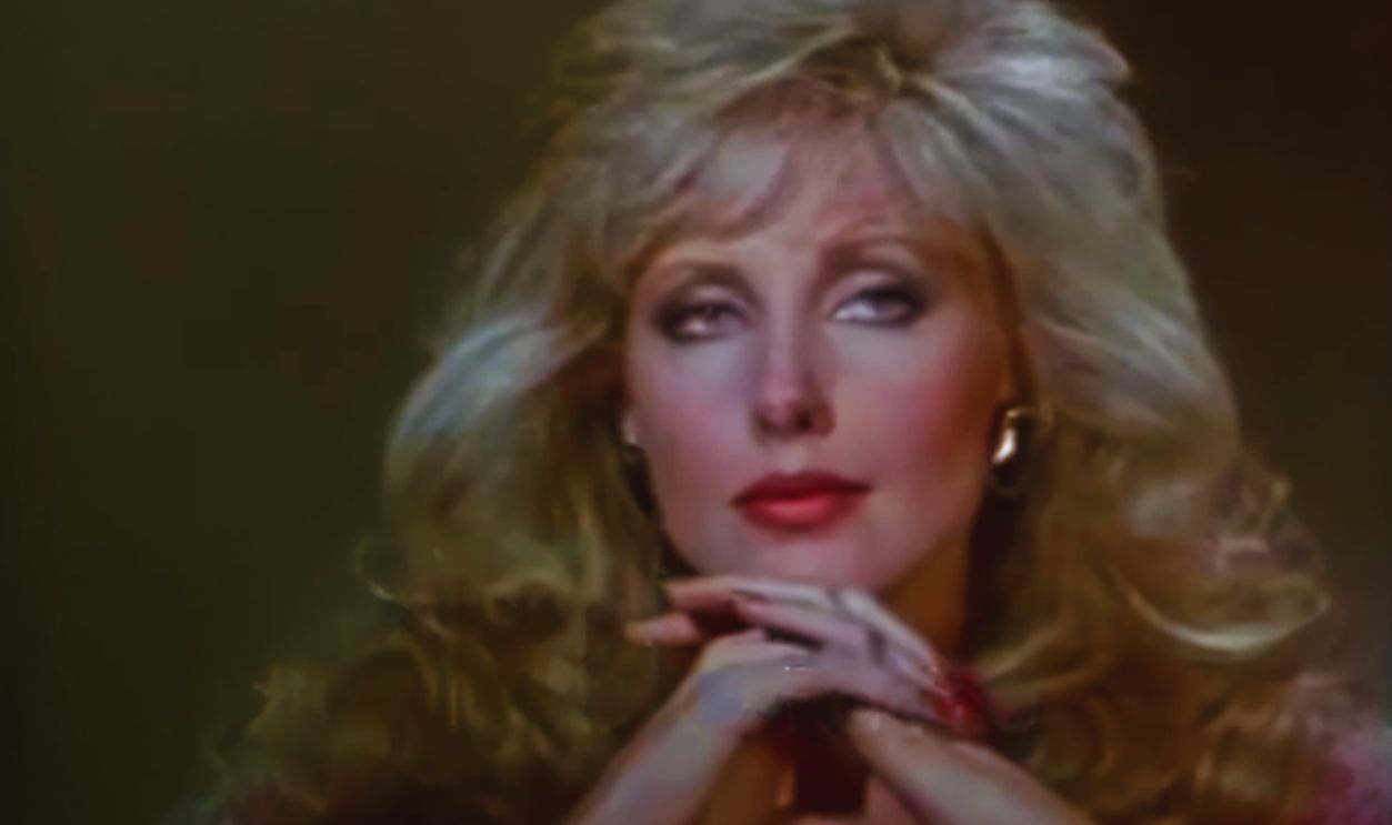 Screenshot from Paper Dolls (1984)