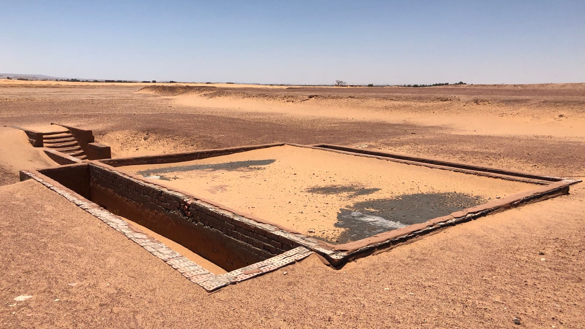 File:Qila al-Dabba Tombs in Dakhla Oasis, Balat, Egypt 30.jpg