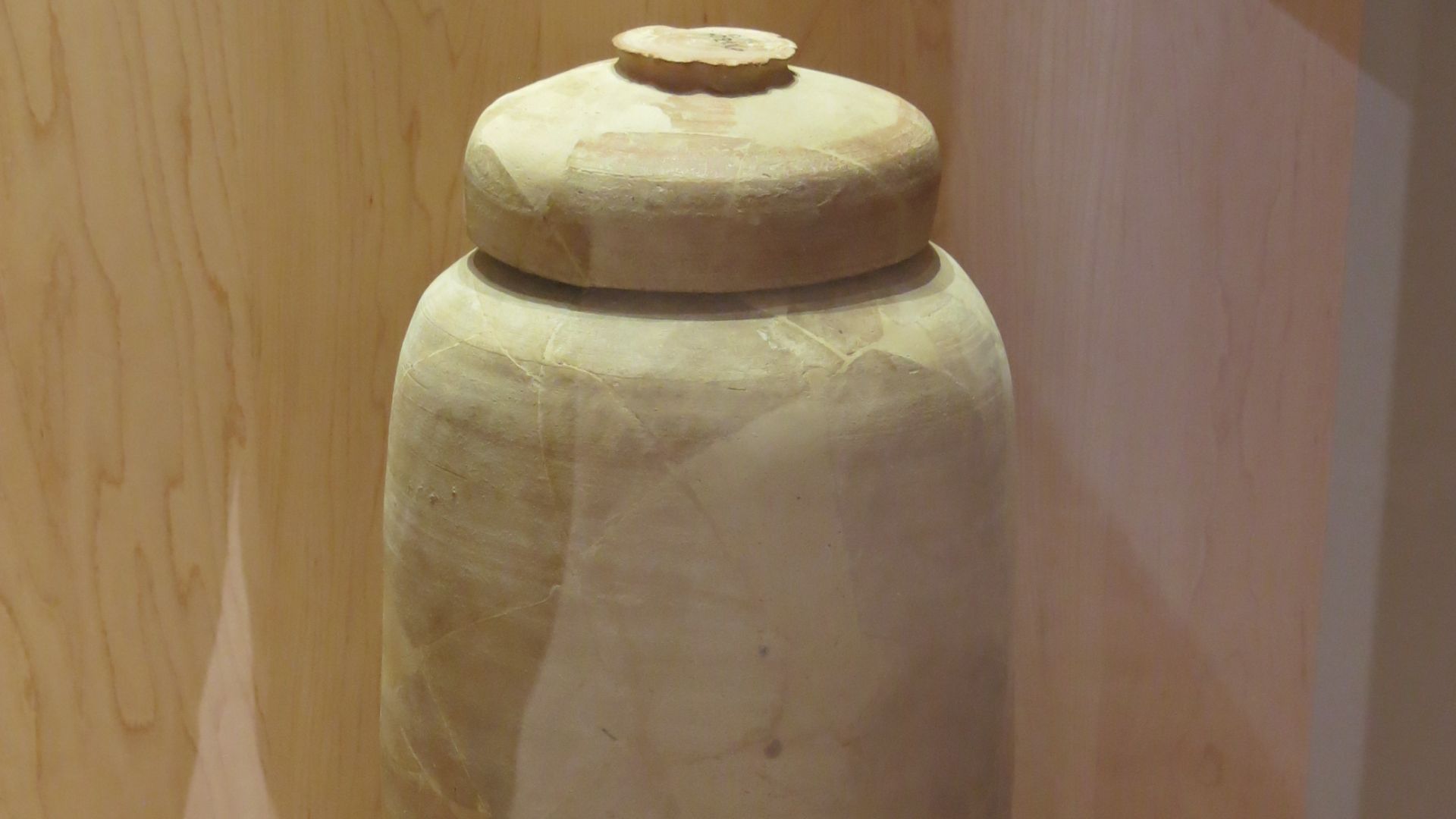 File:Jarre à manuscrit de la mer Morte (Louvre, AO 31164).jpg