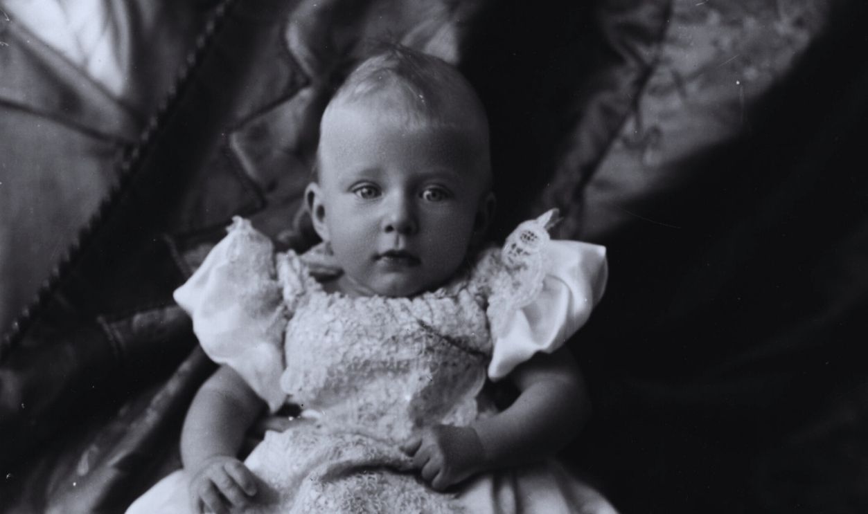Gettyimages - 3285245, Princess Mary circa 1898: Princess Royal Victoria Alexandra Alice Mary (1897 - 1965), only daughter of George V, later Countess of Harewood.  