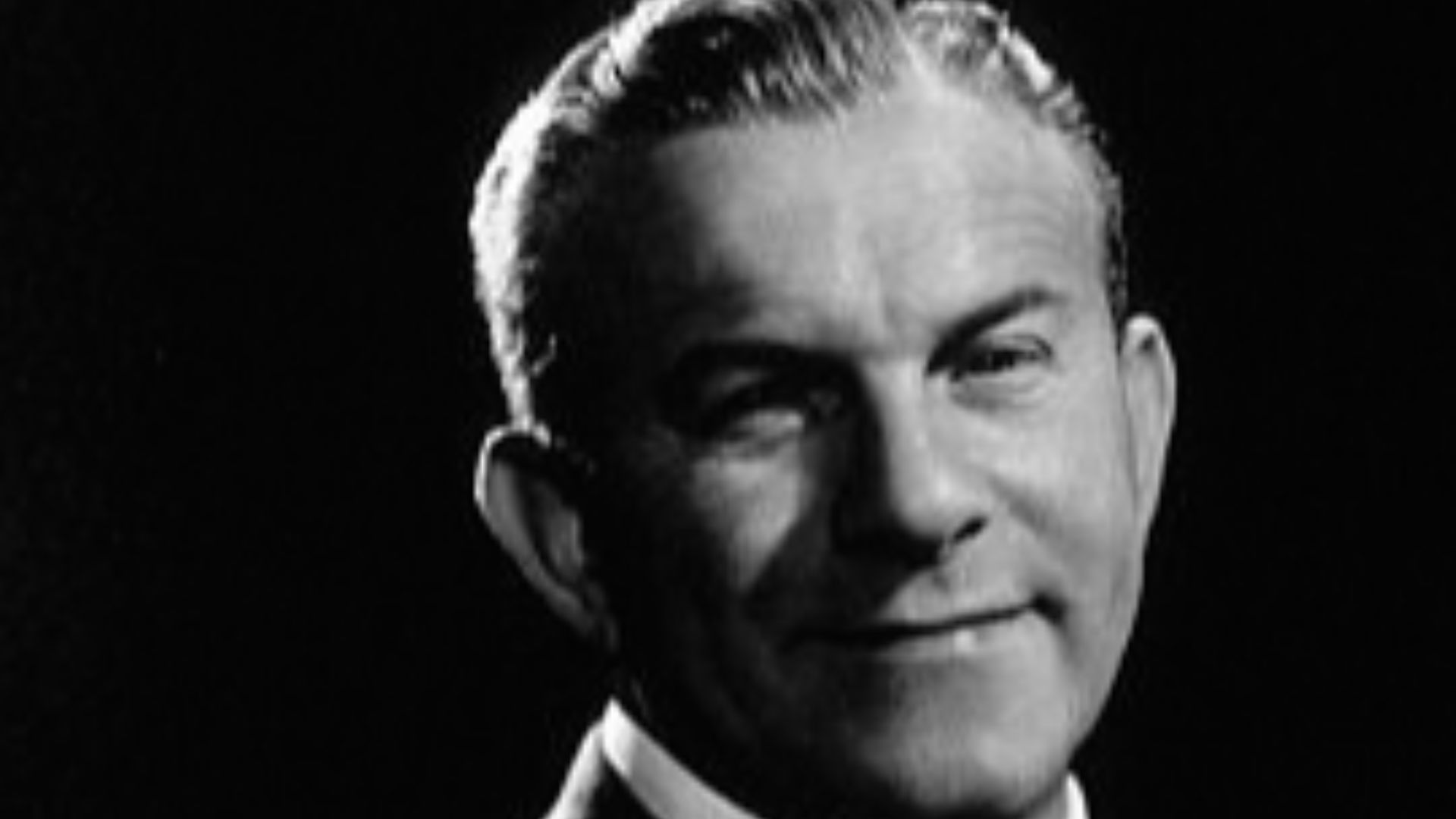 File:George Burns.jpg