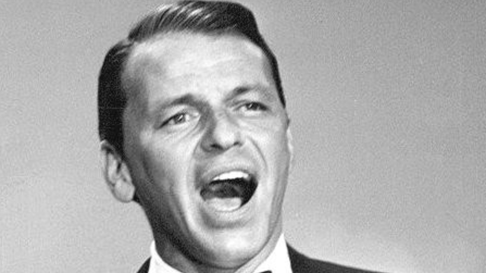File:Frank Sinatra in 1962.jpg