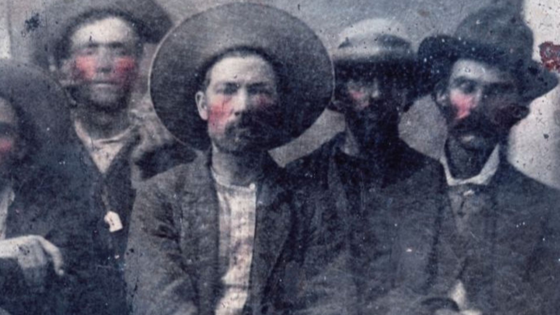 File:Billy the Kid and Pat Garrett with 3 others tintype circa 1880 940x627 pixels.jpg