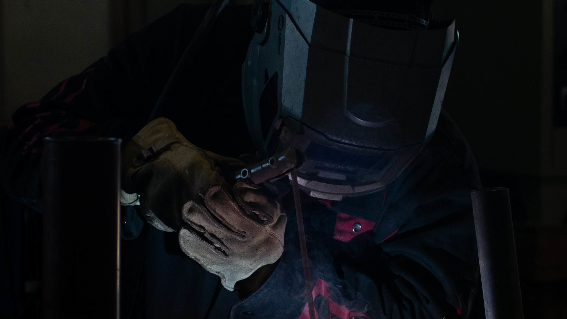 File:NMCB-11 Seabees Practice Welding (5728563).jpg
