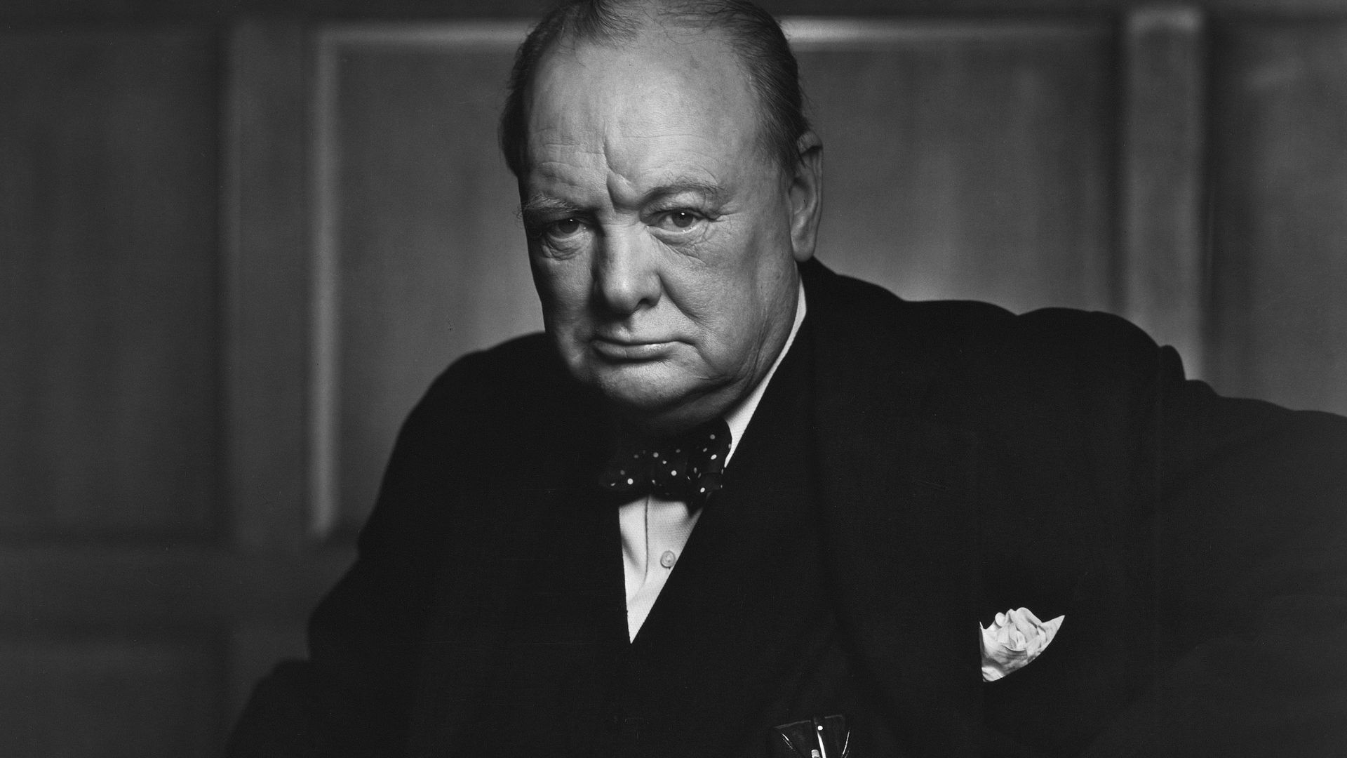 File:Sir Winston Churchill - 19086236948.jpg