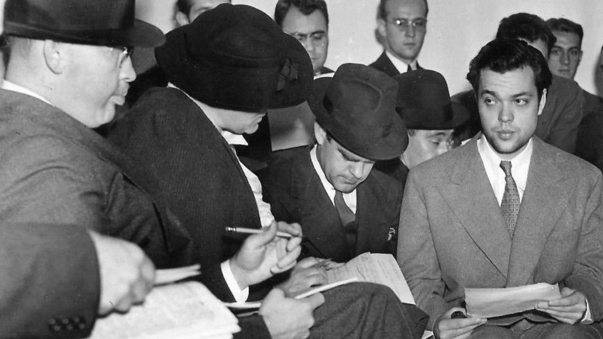 File:Orson Welles 1938 War of the Worlds.jpg