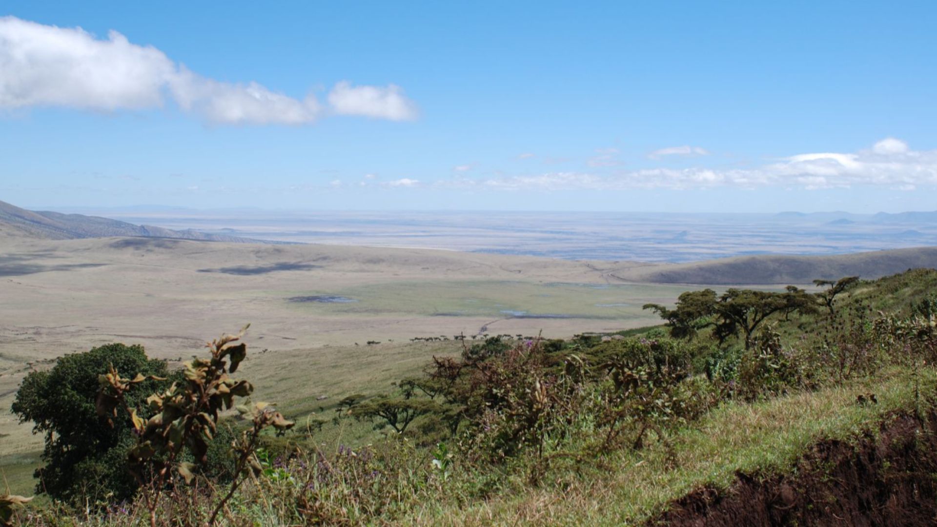 File:Great Rift Valley, Tanzania.jpg