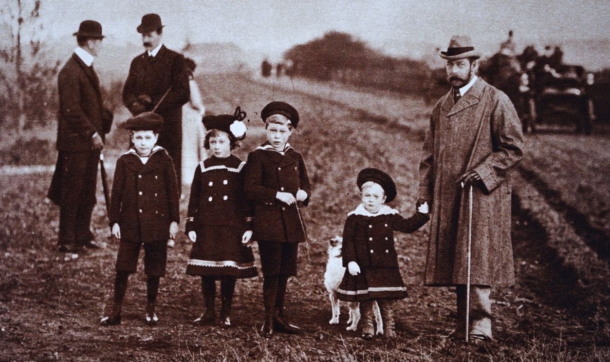 Gettyimages - 1211755943, Prince Albert Frederick Arthur George. Photograph of Prince Albert Frederick Arthur George (1895-1952), Prince Henry, Duke of Gloucester (1900-1974), Mary, Princess Royal and Countess of Harewood (1897-1965) and Prince George, Duke of Kent (1902-1942). Dated 20th Century.  