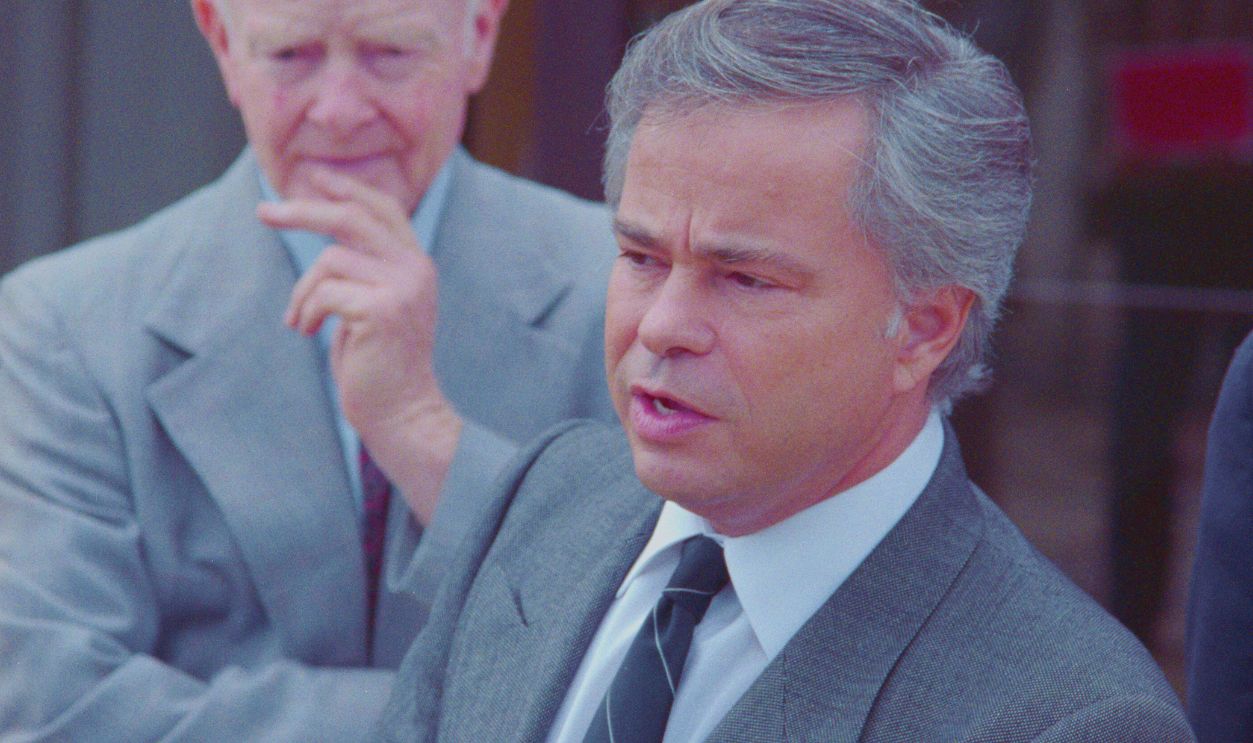  Gettyimages - 517791044, Tammy and Jim Bakker (Original Caption) Palm Springs, California: Jim and Tammy Bakker talk to reporters outside their Palm Springs mansion. It was the first public statement for Jim Bakker since he resigned from the PTL. 