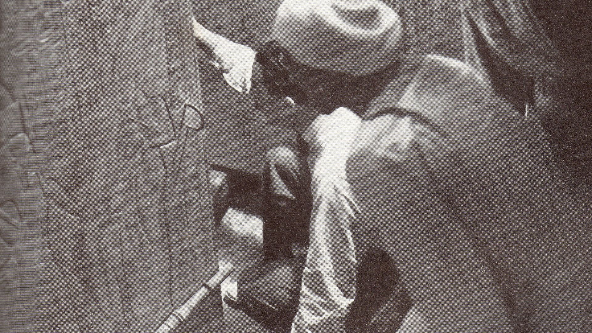 File:The Moment Carter Opens the Shrine.jpg