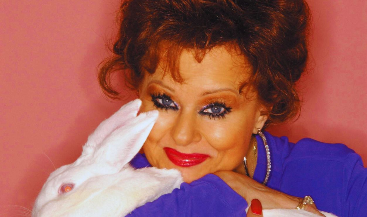 Gettyimages - 1474671, Tammy Faye Appears On Cover Of PETA Magazine 