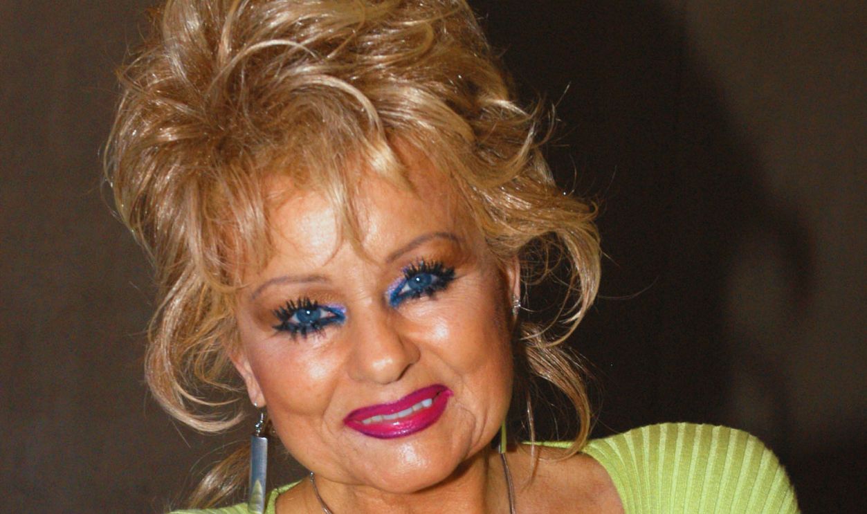 Gettyimages  - 115407653, Maggie Gyllenhaal and Tammy Faye Messner Visit the 