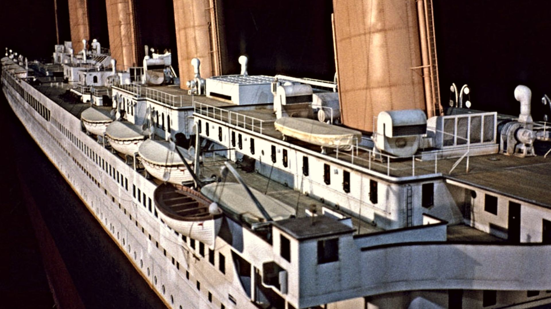 Titanic aft and forward starboard lifeboats
