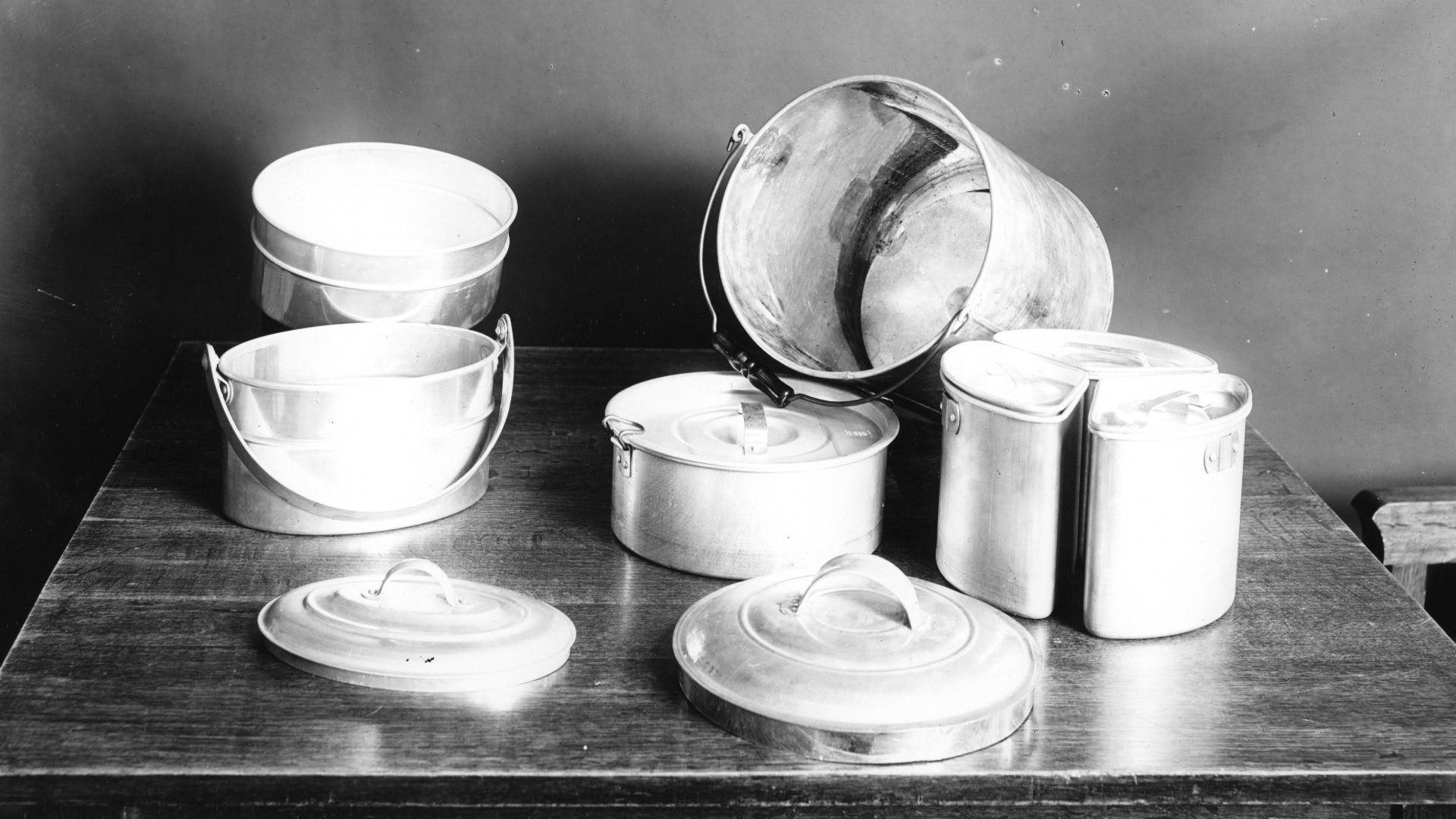 Collection: Human Ecology Historical Photographs
Title: Display of aluminum pots and pans. Date probably is around 1910- 20. Troy photo.
Collection #23-2-749, item DD-HEM-01
Div. Rare & Manuscript Collections, Cornell University Library
Persistent URI: ht