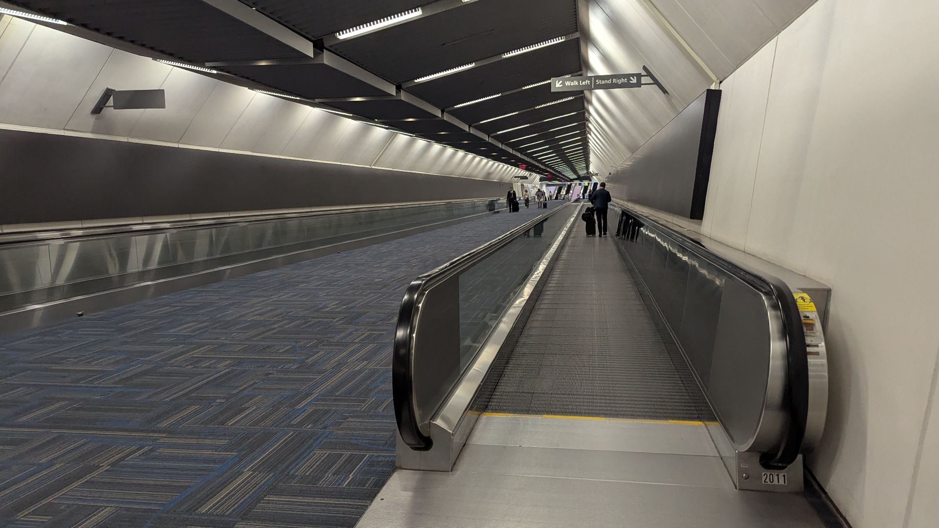 The moving sidewalk leading from the Metro station to the main terminal at Washington Dulles International Airport.