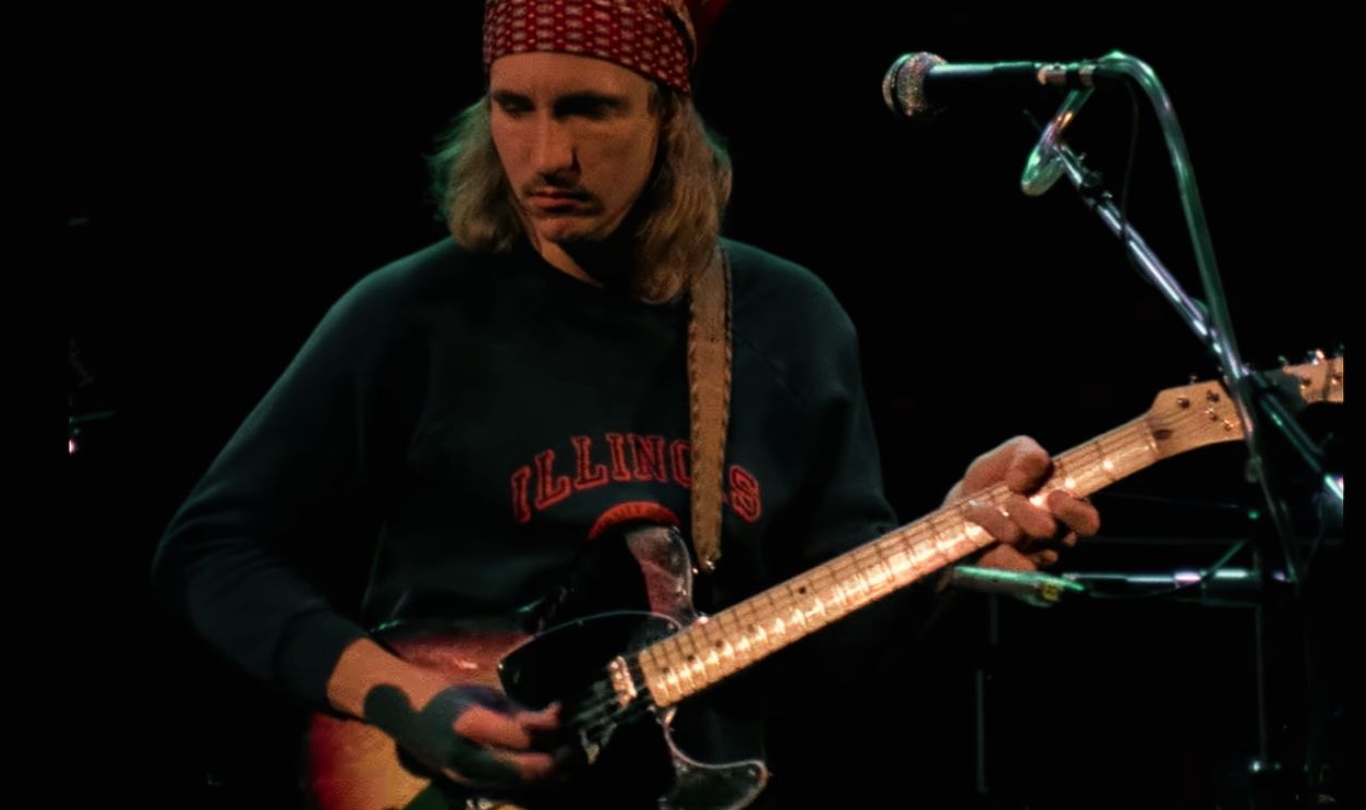 Screenshot from Hotel California (1977)